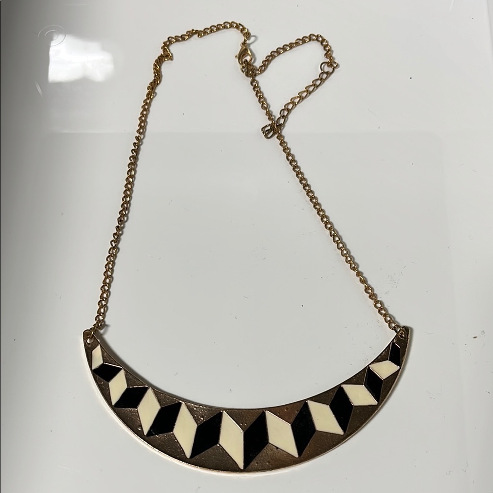 Black and white geometric necklace
